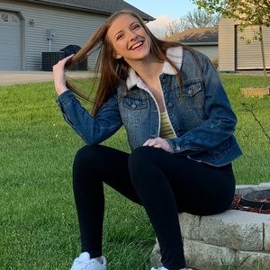 Meet your Posher, Lynnae